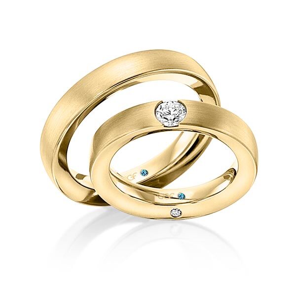 TR0668 model in geel fijn mat 4,5 mm geelgouden Trouwringen set kopen bestaande uit een vrouw en mannen ring met of zonder diamanten steen