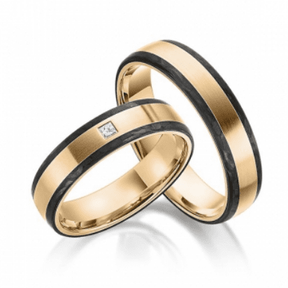 TR0487 model mat rosé goud met carbon 5 mm Trouwringen set kopen bestaande uit een vrouw en mannen ring met of zonder diamanten steen