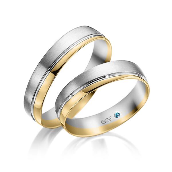 TR0754 model in wit met geel mat glans 5 mm Trouwringen set kopen bestaande uit een vrouw en mannen ring met of zonder diamanten steen