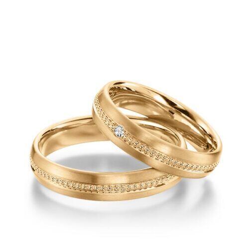 TR0567 model mat en parelrand rosé 4,5 mm rosé gouden Trouwringen set kopen bestaande uit een vrouw en mannen ring met of zonder diamanten steen