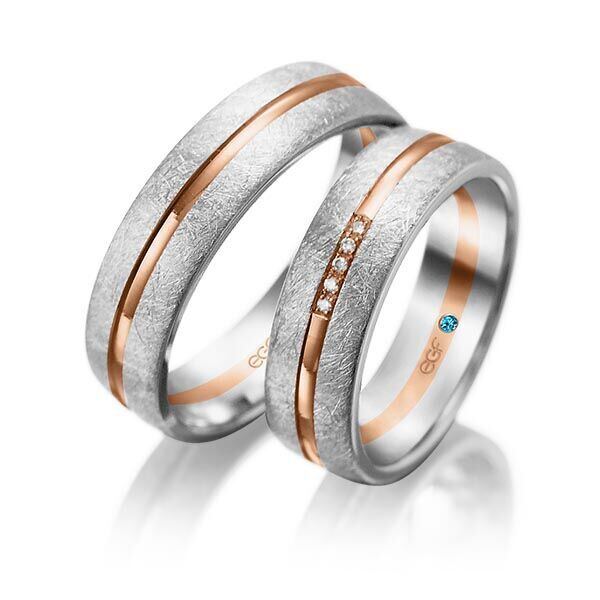 TR0802 model in ijsmat wit met rood glans 6 mm Trouwringen set kopen bestaande uit een vrouw en mannen ring met of zonder diamanten steen