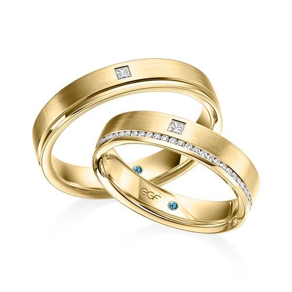 TR0626 model in geel mat en glans 4,5 mm geelgouden Trouwringen set kopen bestaande uit een vrouw en mannen ring met of zonder diamanten steen