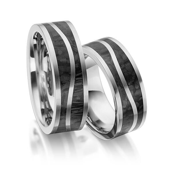 TR0522 model in grijs zwart 7,5 mm carbon Trouwringen set kopen bestaande uit een vrouw en mannen ring met of zonder diamanten steen