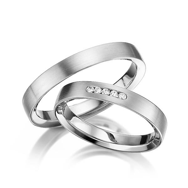 TR0542 model in fijn mat wit 3,5 mm Trouwringen set kopen bestaande uit een vrouw en mannen ring met of zonder diamanten steen