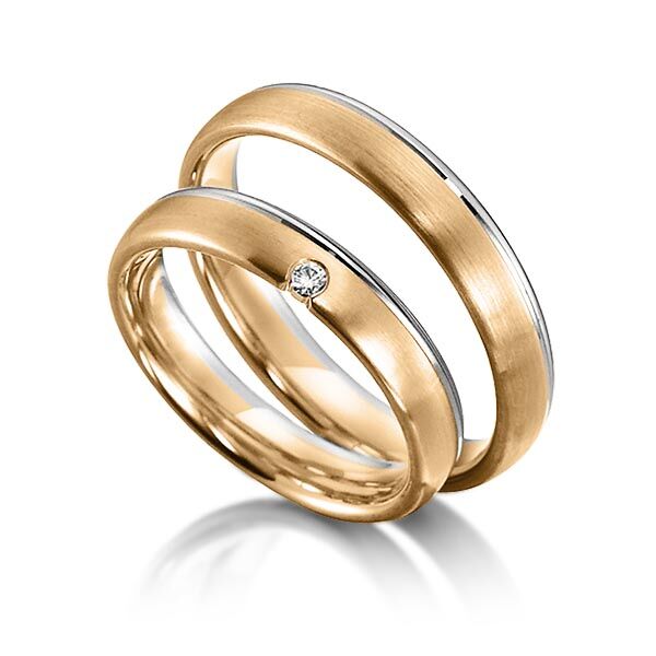 TR0546 model in rosé wit mat glans 4 mm rosé gouden Trouwringen set kopen bestaande uit een vrouw en mannen ring met of zonder diamanten steen